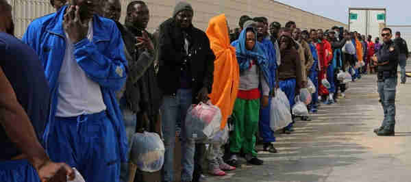 ЕС вытер ноги о прибалтийских "тигров", заставив их принять столько беженцев, сколько посчитал нужным