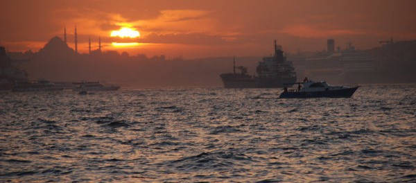 НАТО: если турки перекроют проливы, русские разнесут их вместе с Турцией