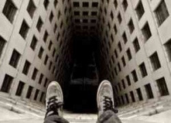 Средний американец всё глубже влезает в долги перед банками, имея задолженность в размере примерно 90 000 долларов