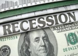 Соединенные Штаты вступили в рецессию. Объем собираемых налогов падает