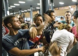 В новогоднюю ночь полиция смогла защитить от мигрантов только центр Кельна, женщины других европейских городов подверглись насилию