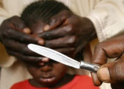 Германия активно борется с обрезаниями на женских половых органах девочек и женщин из числа мигрантов