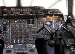 Специалисты продемонстрировали возможность взлома системы безопасности самолета Боинг и взяли под контроль управление лайнером, или о причинах многих авиакатастроф