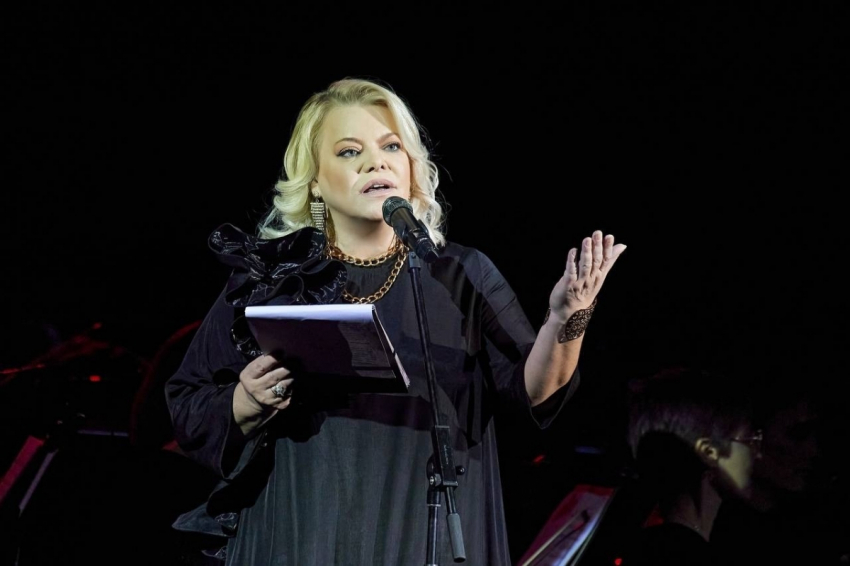 Яна Поплавская высказалась о покаянии певицы Алсу из-за нечестной победы дочери в «Голосе»