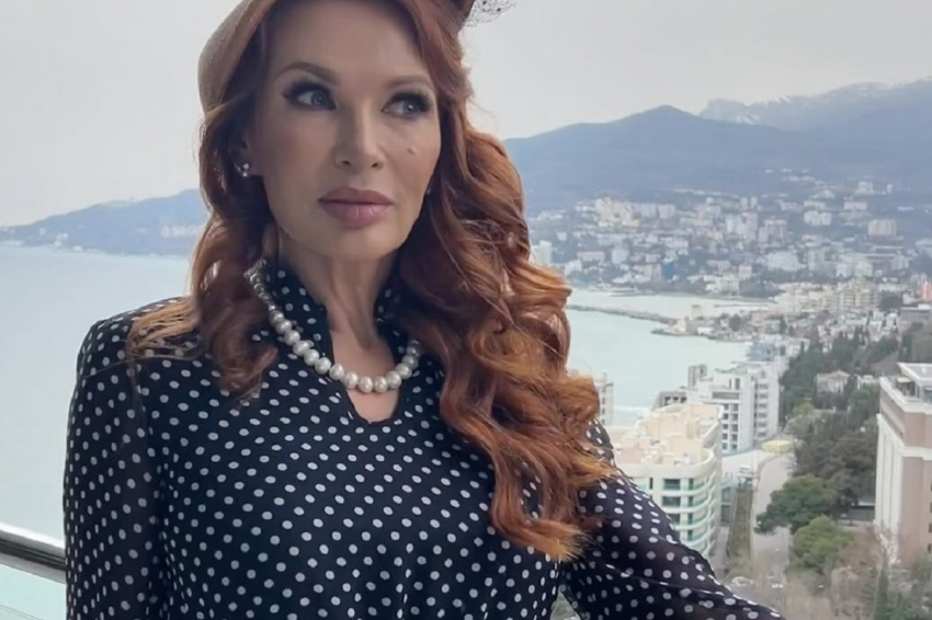Эвелина Бледанс заявила, что из-за Аллы Пугачевой она почти ослепла