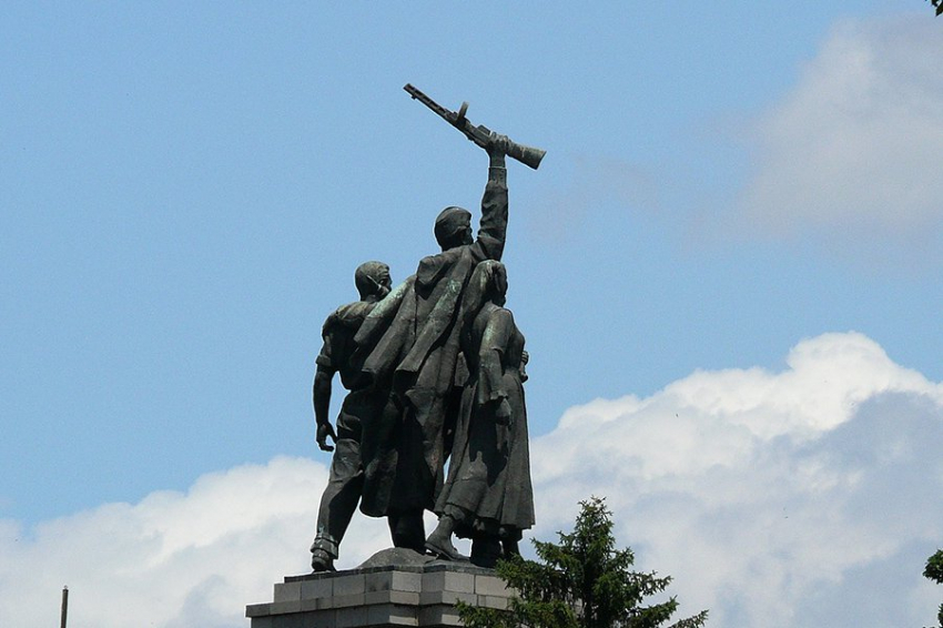 Эх, «братушки, братушки»: вражда болгарских властей к России до добра не доведёт