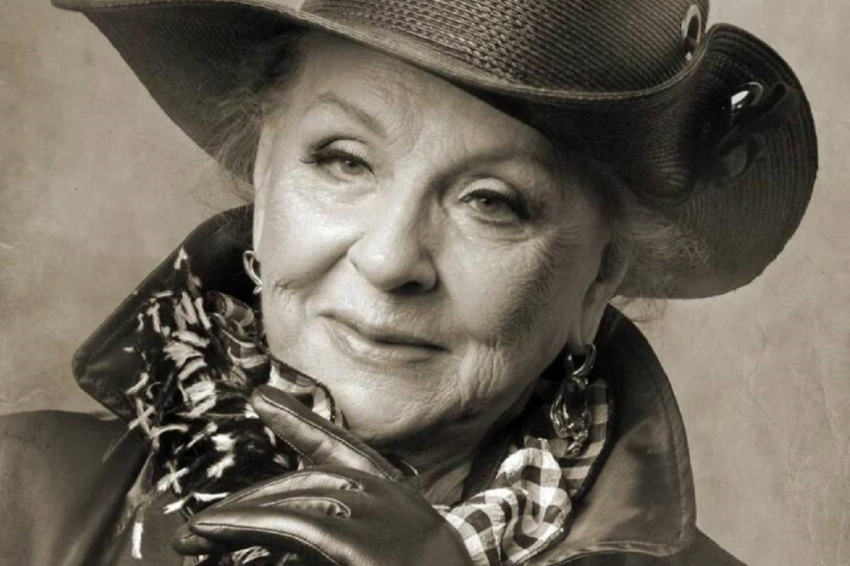 Сын актрисы Зои Зелинской рассказал о причинах и обстоятельствах смерти матери