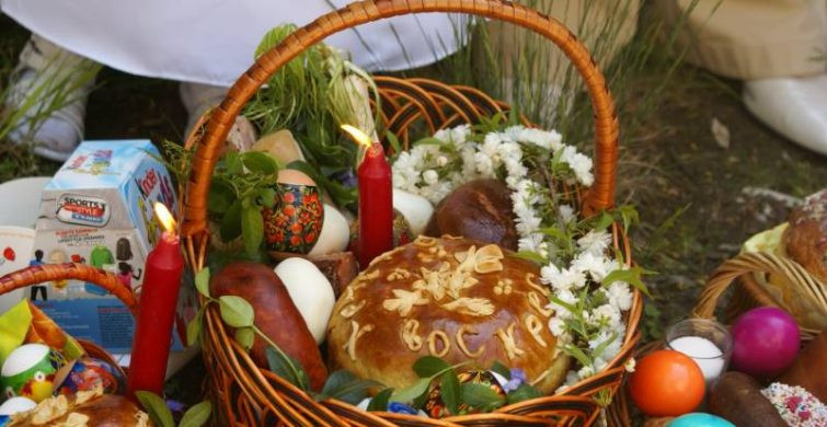 Пасхальная корзина 2024 года: что обязательно нужно освятить в церкви