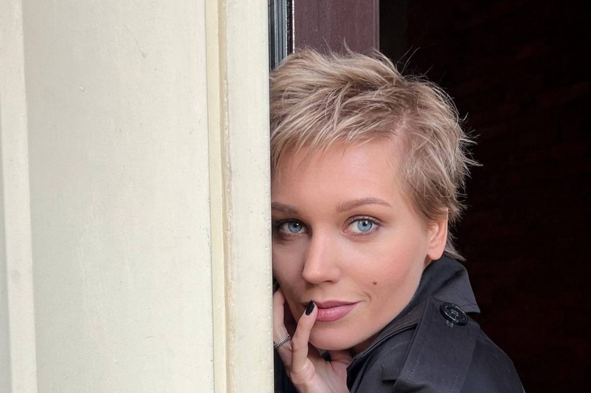 36-летняя Кристина Асмус удивила короткой стрижкой