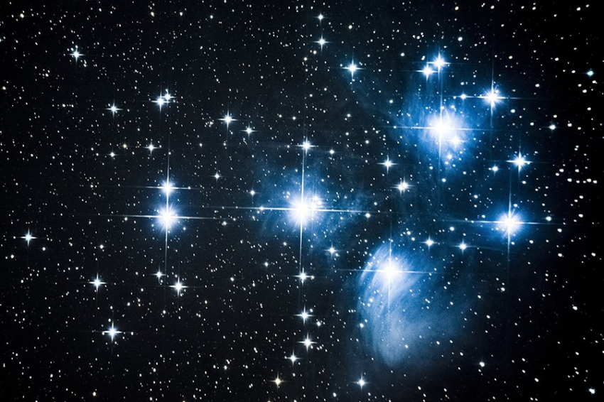 Многие близлежащие звездные скопления происходят всего от трех «семейств»