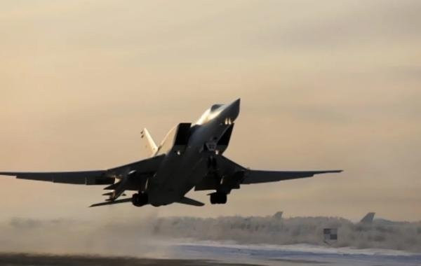 Летчик Ту-22М3: украинские спецслужбы предлагали катапультировать экипаж