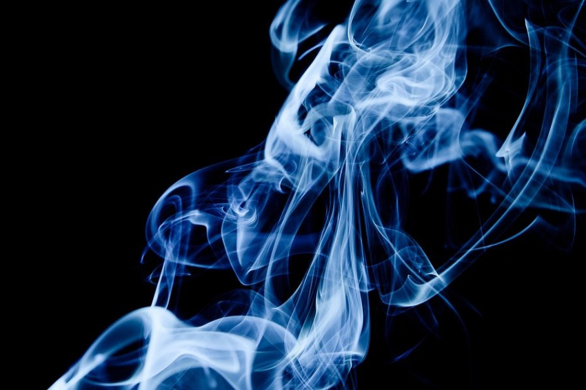 «Газета.Ru»: оральные контрацептивы не рекомендуются курящим женщинам