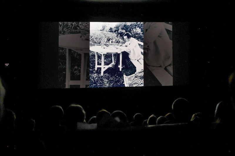 Документальный видеопроект «Возвращение дома» представили в КАРО «Октябрь»