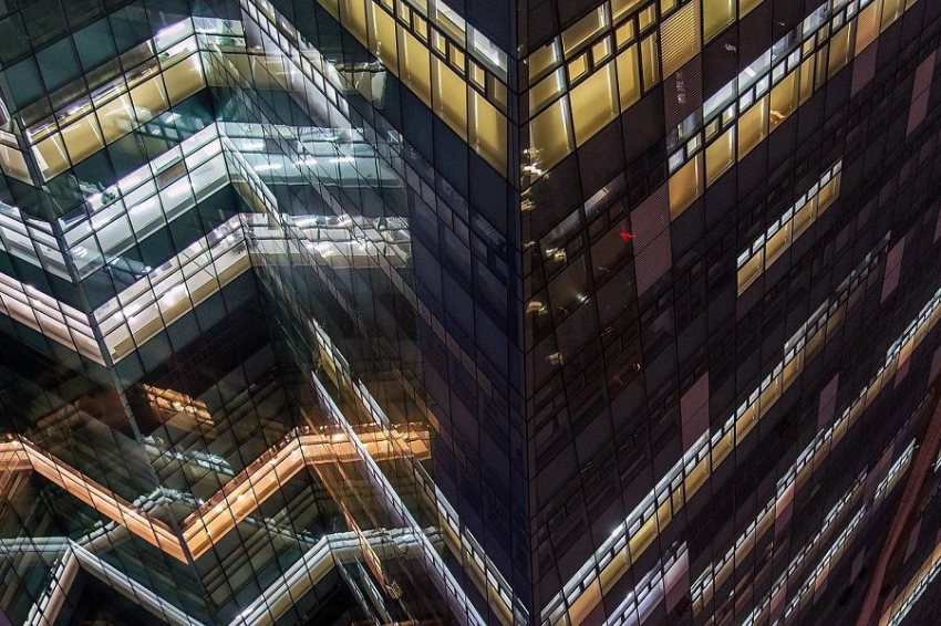 Frontiers: искусственное ночное освещение повышает риск развития Альцгеймера