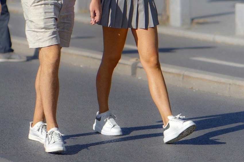 Утренние прогулки под солнцем: простой метод улучшает ночной сон