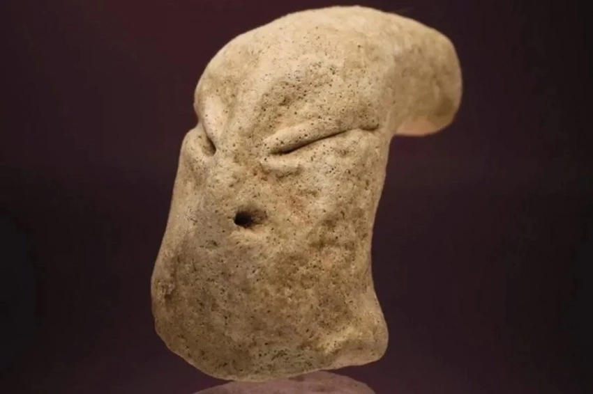 В Кувейте найдена 7700-летняя керамическая фигурка в виде человеческой головы 
