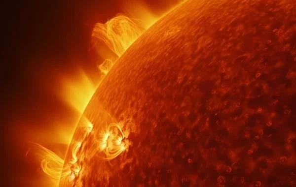 Магнитная буря 25.12.2024: метеопатов предупредили о частых головных болях и скачках давления