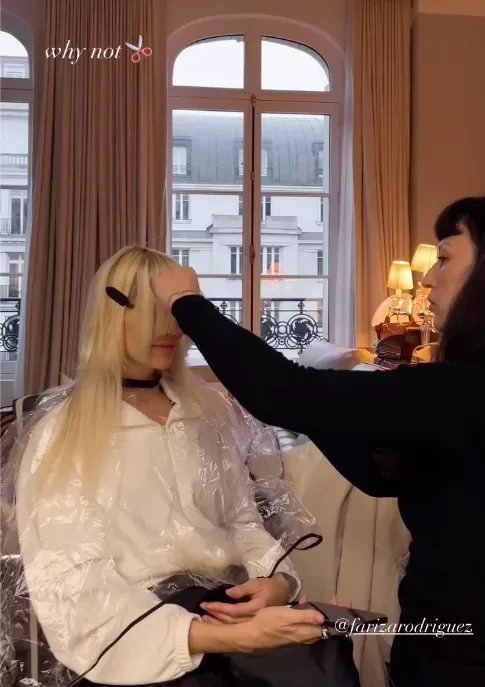 Елена Перминова отстригла чёлку на фоне расставания с Александром Лебедевым