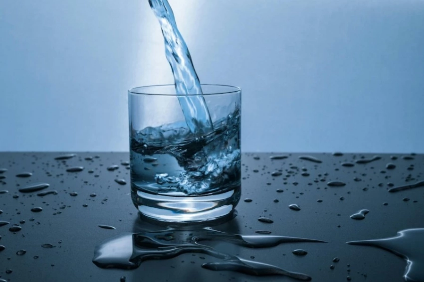 Чай после еды — вредная привычка: лучше выбрать воду