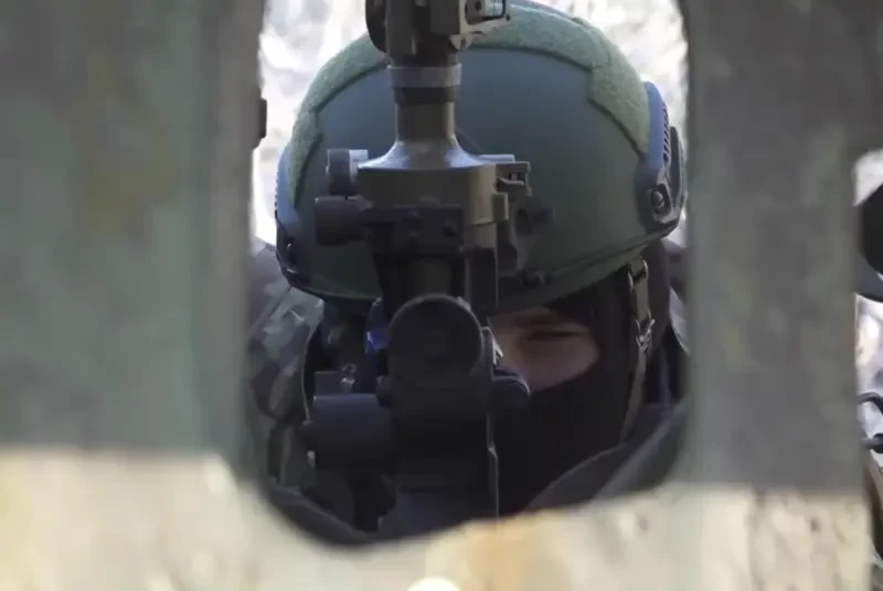 «Почту в Покровск теперь будут доставлять на броневике»: западная пресса сигнализирует о бедствиях ВСУ на Донбассе