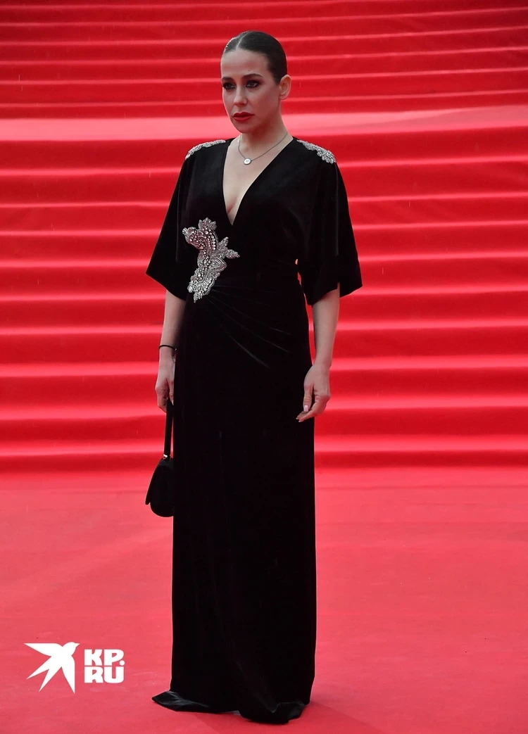 Юлия Барановская ушила себе живот: "Просто огромная дырка была"