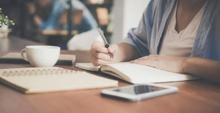 Как получить новую профессию онлайн: преимущества профессиональной переподготовки