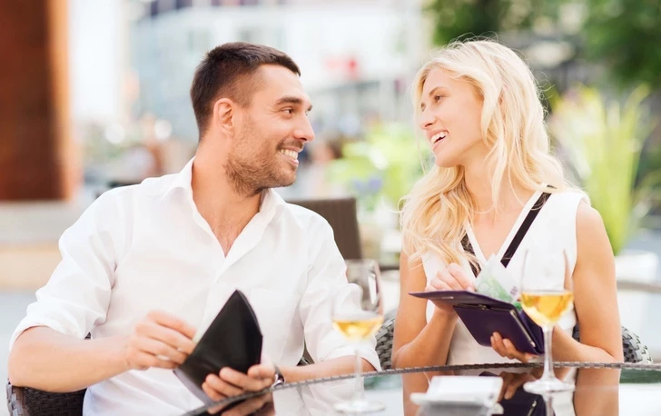 Что такое энергия денег в отношениях, и как привлечь изобилие и гармонию