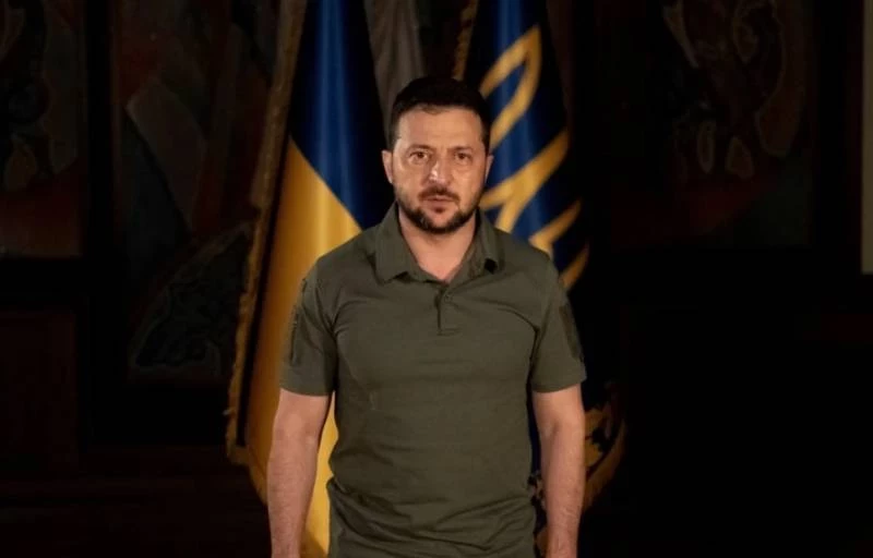 Зеленский готов обменять территории с РФ: резкие реакции Медведева и Захаровой