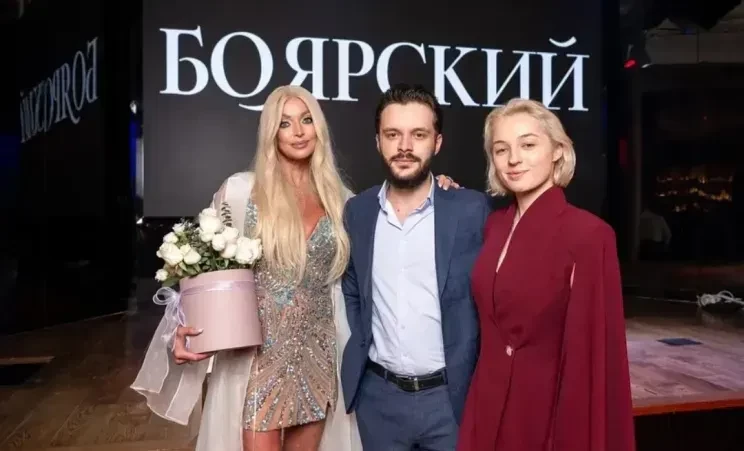 "Я хочу вести жизнь обычного человека". Дочь Анастасии Волочковой рассказала о своей жизни и женихе