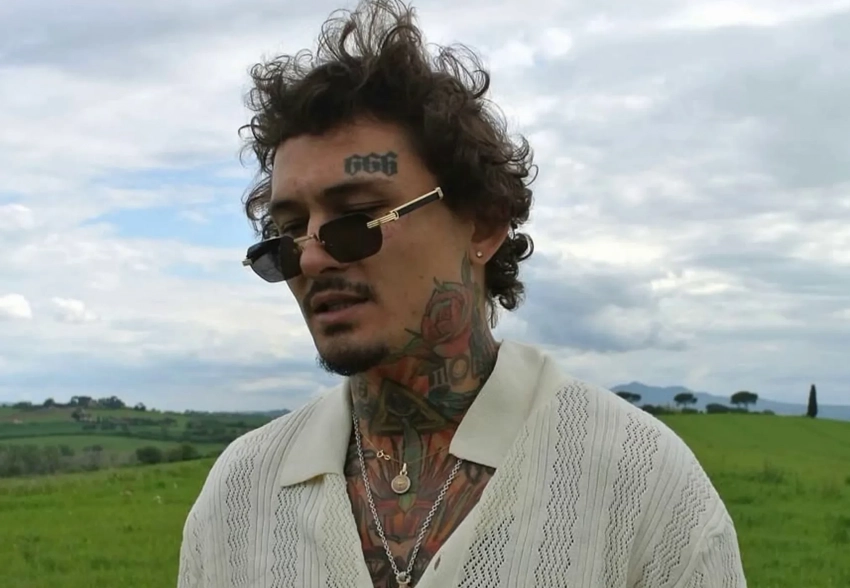 Написал конституцию для собственного государства, видел знаки: Моргенштерн* рассказал о сделке с дьяволом и биполярном расстройстве