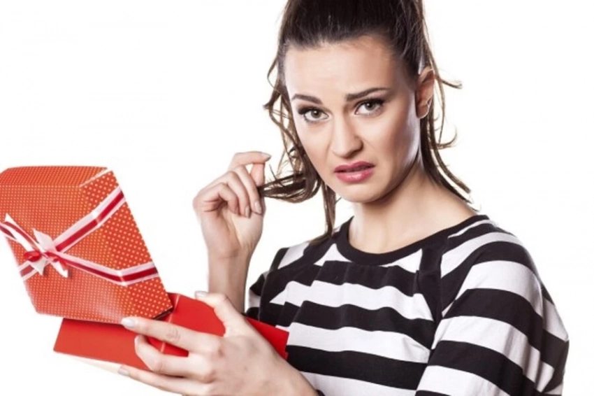 Не все подарки хороши: что категорически запрещено дарить на день рождения