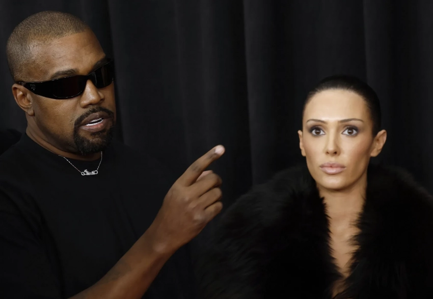 "Я доминирую над своей женой". Канье Уэст опубликовал серию постов про жену, нацизм и евреев