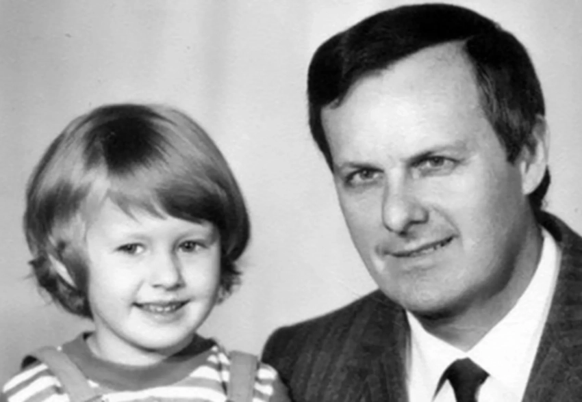 "Ты всегда рядом, папа". Ксения Собчак обратилась к отцу Анатолию Собчаку в годовщину его смерти