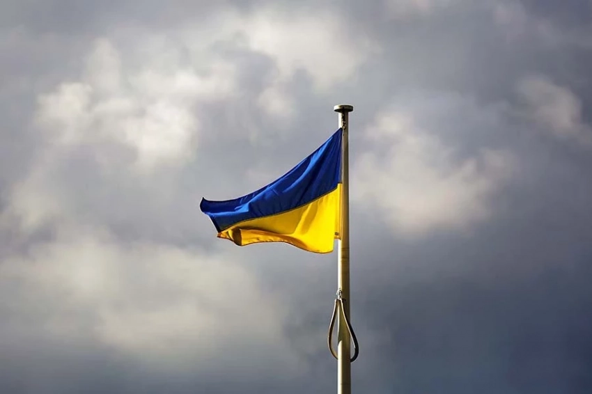 Вести переговоры нужно с Трампом, а договариваться с украинскими военными и украинскими бизнесменами