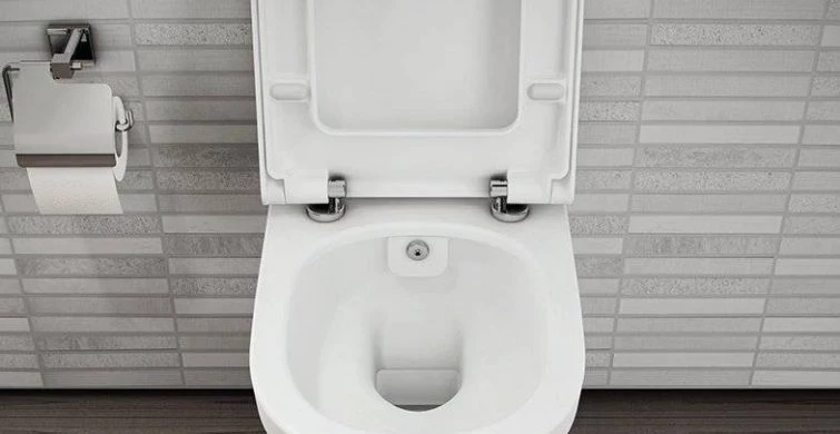 Устраните налет и ржавчину: 1/4 стакана — ваш ключ к безупречному унитазу!