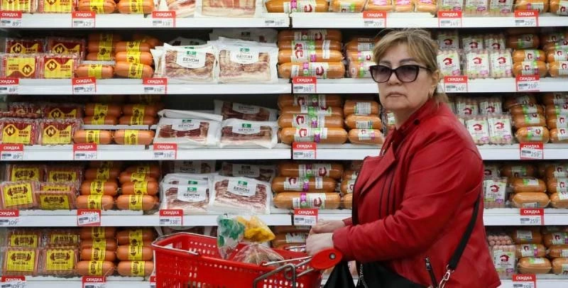 Товары, которые поднимутся в цене в апреле: не пропустите!