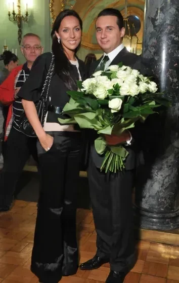 "Мужчины у меня нету, некогда". Алсу высказалась о своей личной жизни после развода