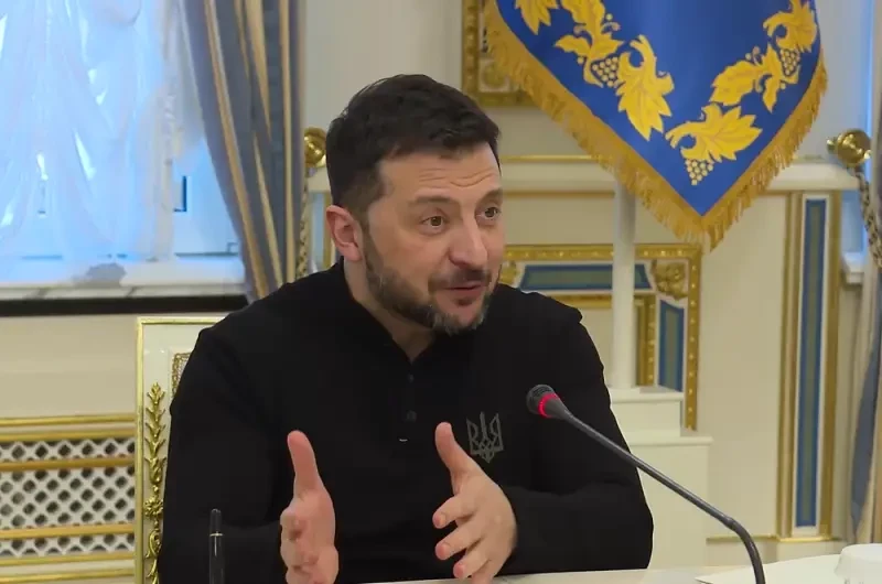 «Пусть посмотрят, где россияне накапливают войска»: Зеленский уповает на спутники НАТО