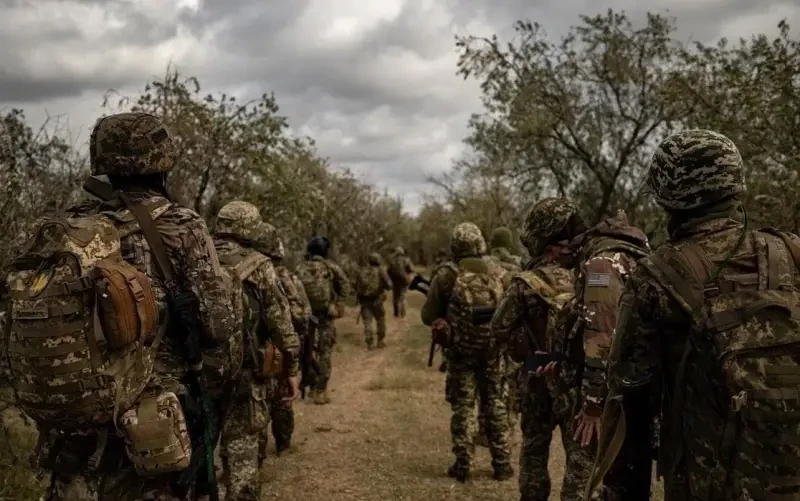 «Должен финансировать Запад»: Зеленский признал, что у Украины нет денег на ВСУ