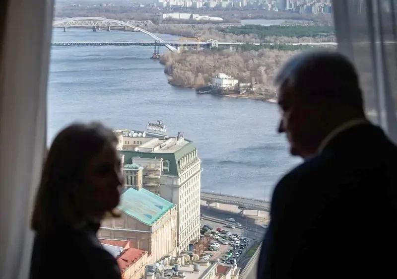 Два участника украинской делегации сбежали после переговоров с американцами в Эр-Рияде