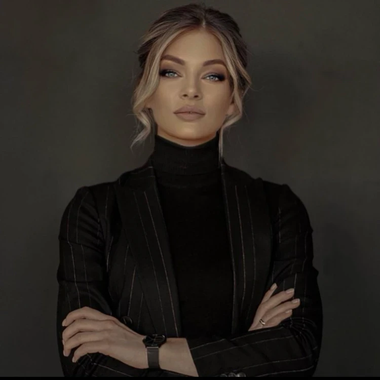 «Мальчик не понимает, какую игру ведет мама»: Адвокат Прилучного прокомментировала слухи о личной охране для сына