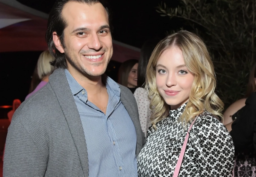 Сидни Суини спровоцировала слухи о том, что рассталась с женихом Джонатаном Давино после восьми лет отношений