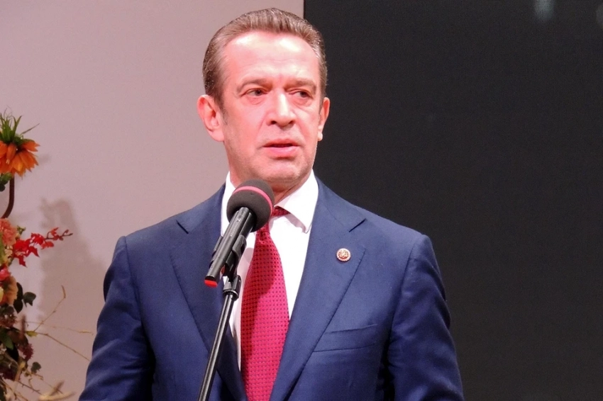 "Я о них не думаю. И не сопереживаю им": Владимир Машков высказался о сбежавших из России артистах