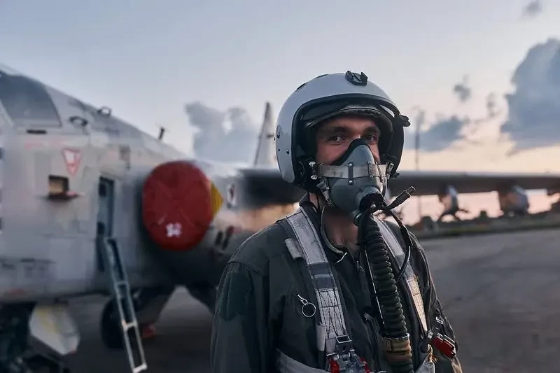 «Было выпущено три, но хватило одной»: Украинские военные утверждают, что F-16 был сбит российской ракетой