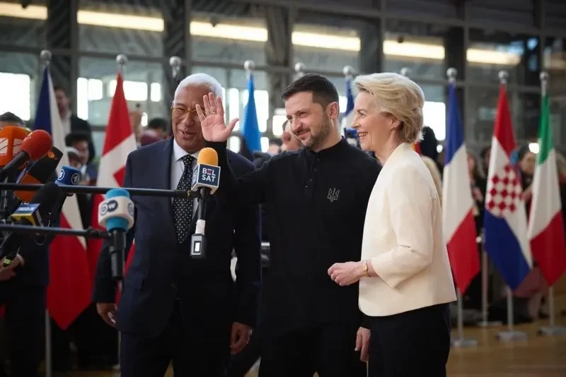 Зеленский намерен противостоять «параду победы Путина» в Москве, собрав 9 мая в Киеве лидеров «коалиции желающих» и Евросоюза