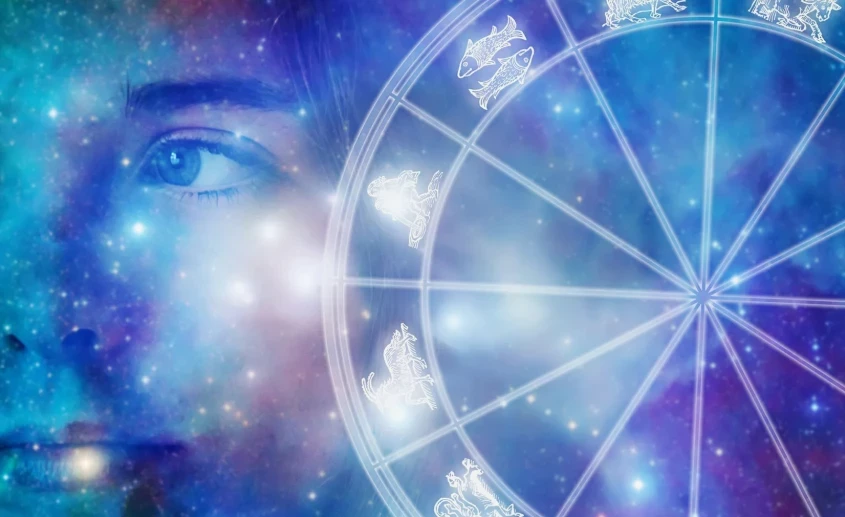 Поменяется все: четыре знака зодиака вскоре встретят кармического человека