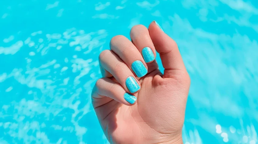Какие 7 цветов лака для ногтей станут хитами сезона летом 2025 года