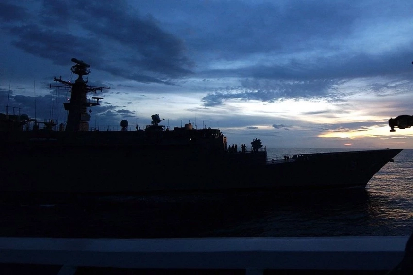 Балтийский флот защитит нефтяные танкеры от американских санкций 