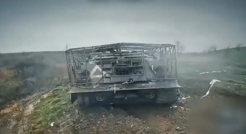 Показаны новые кадры поражения FPV-дронами техники ВСУ в Белгородской области