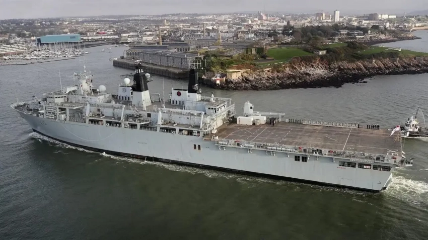 ВМС Бразилии покупают б/у десантные корабли Albion у Великобритании